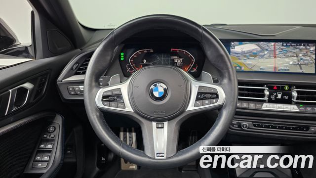 BMW 1-Series 2023 — photo 19