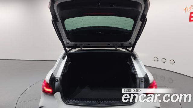 BMW 1-Series 2023 — photo 24