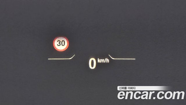 BMW 1-Series 2023 — photo 32