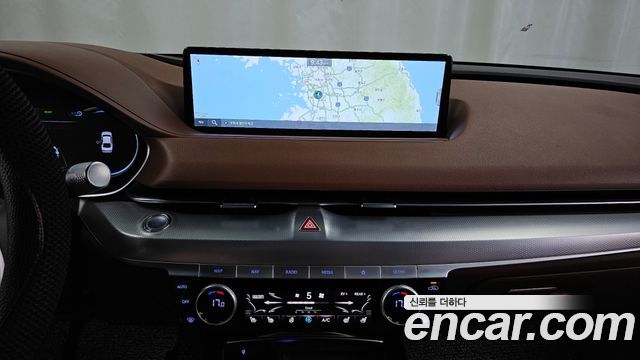 Genesis G80 2022 — photo 20