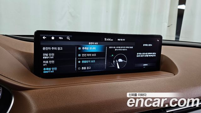 Genesis G80 2022 — photo 22