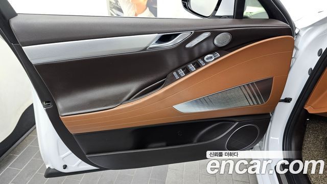 Genesis G80 2022 — photo 14