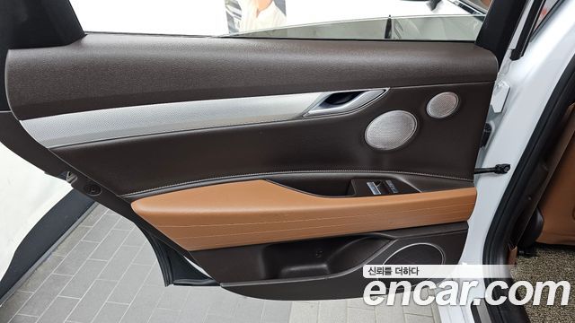 Genesis G80 2022 — photo 15