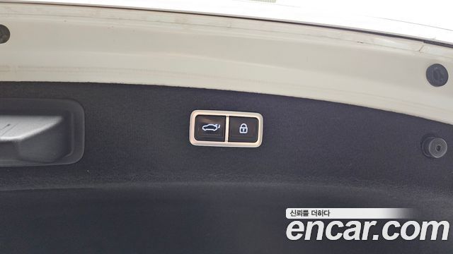 Genesis G80 2022 — photo 33