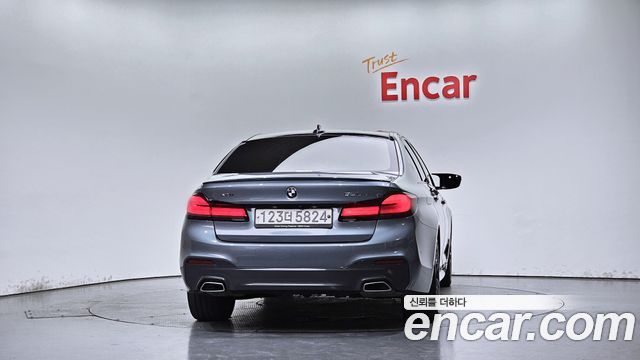 BMW 5-Series 2017 — photo 4