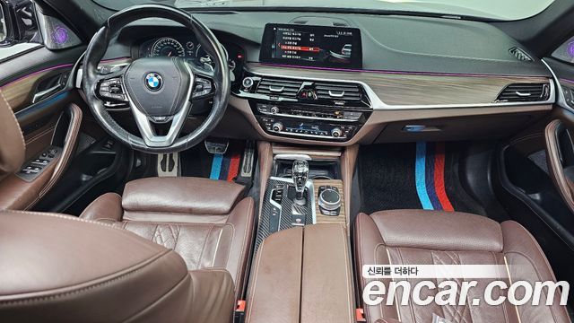 BMW 5-Series 2017 — photo 7