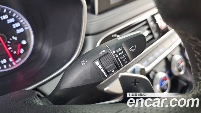 Genesis G70 2019 — photo 20