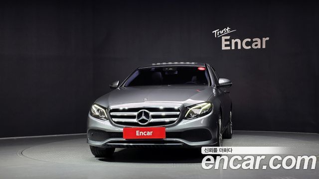 Mercedes-Benz E-Class 2019 — photo 3