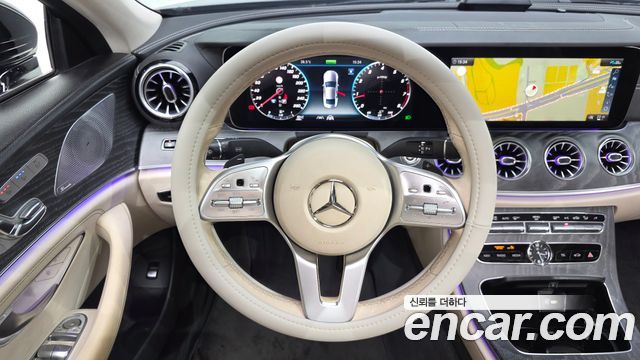 Mercedes-Benz CLS-Class 2020 — photo 20