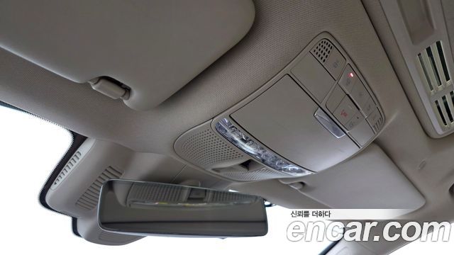 Mercedes-Benz CLS-Class 2020 — photo 26
