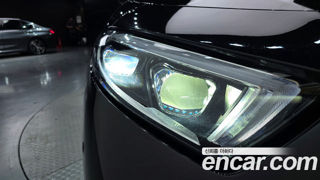 Mercedes-Benz CLS-Class 2020 — photo 8