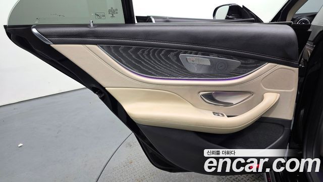 Mercedes-Benz CLS-Class 2020 — photo 15