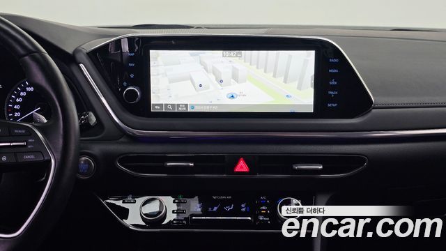 Hyundai Sonata 2022 — photo 18