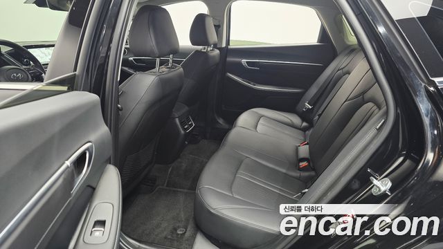 Hyundai Sonata 2022 — photo 23
