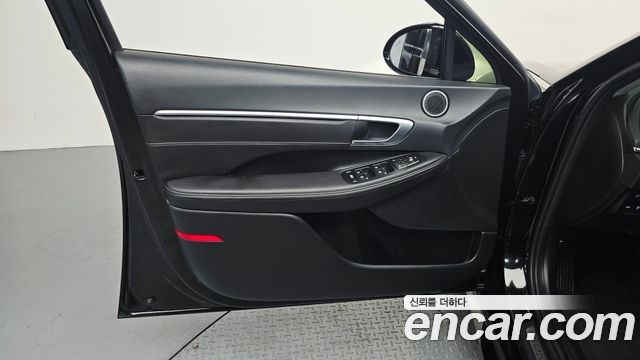 Hyundai Sonata 2022 — photo 14