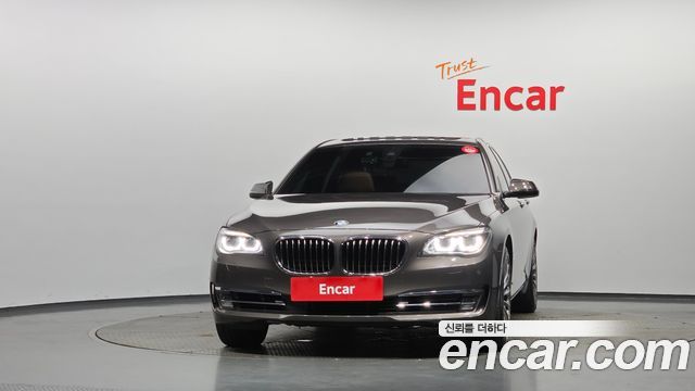 BMW 7-Series 2015 — photo 3