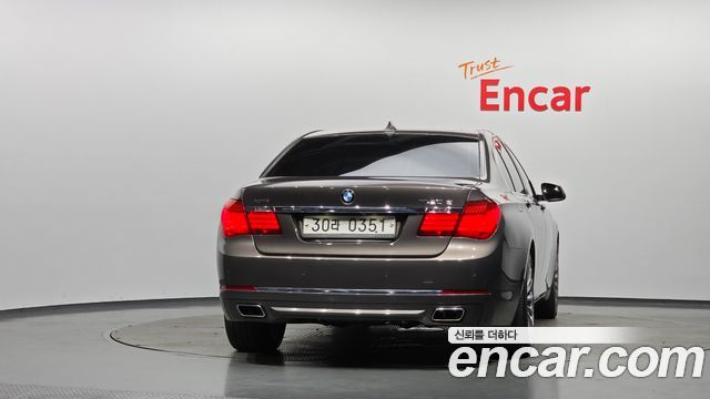 BMW 7-Series 2015 — photo 4