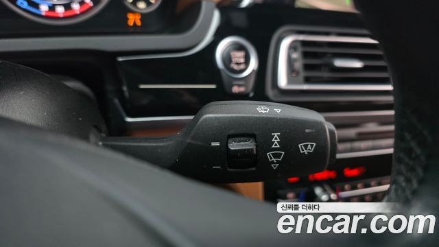 BMW 7-Series 2015 — photo 14