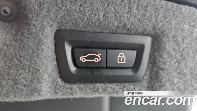 BMW 7-Series 2015 — photo 20
