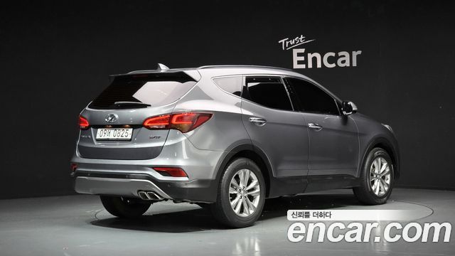 Hyundai Santafe 2016 — photo 2