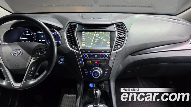 Hyundai Santafe 2016 — photo 17