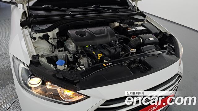 Hyundai AVANTE 2018 — photo 6