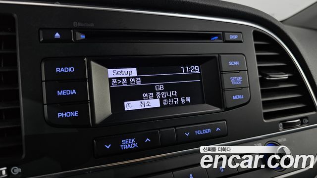 Hyundai AVANTE 2018 — photo 21