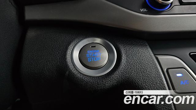 Hyundai AVANTE 2018 — photo 23