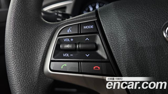 Hyundai AVANTE 2018 — photo 29