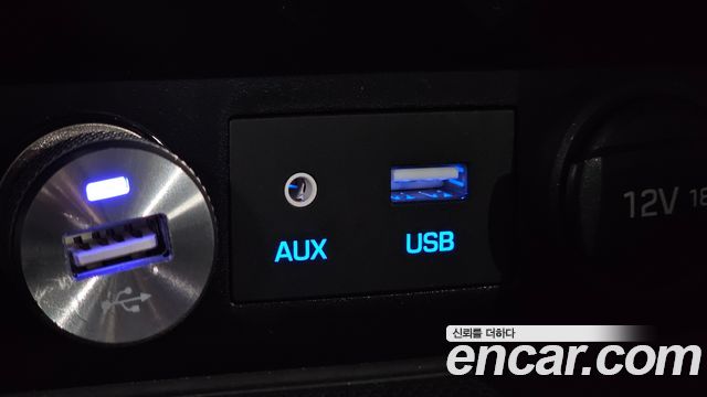 Hyundai AVANTE 2018 — photo 30