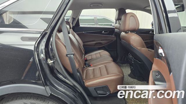 Kia Sorento 2016 — photo 17