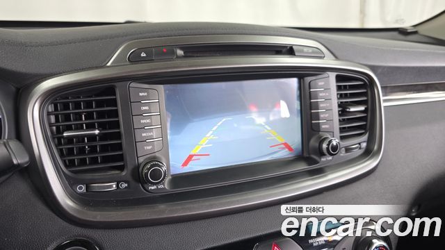 Kia Sorento 2016 — photo 21