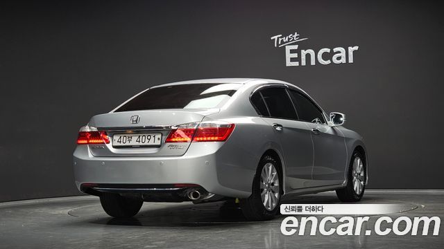 Honda Accord 2014 — photo 2