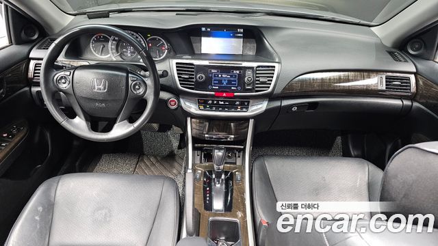Honda Accord 2014 — photo 7