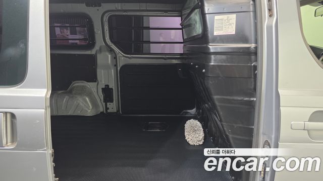 Hyundai Starex 2015 — photo 17