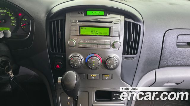 Hyundai Starex 2015 — photo 19