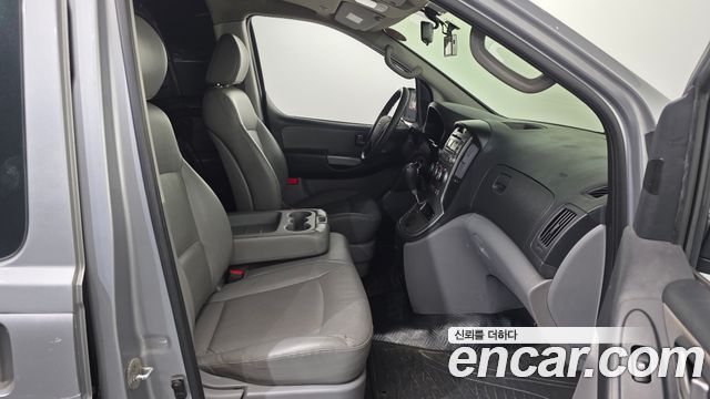 Hyundai Starex 2015 — photo 16