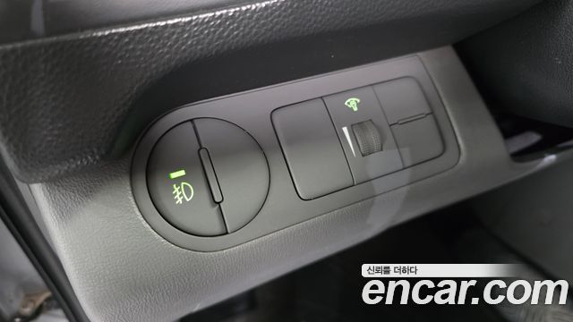 Hyundai Starex 2015 — photo 29