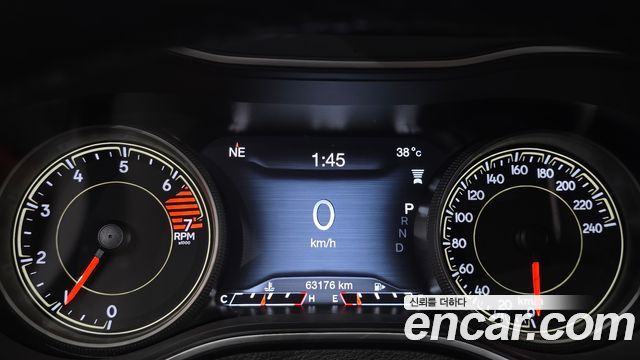 Jeep Cherokee 2021 — photo 8