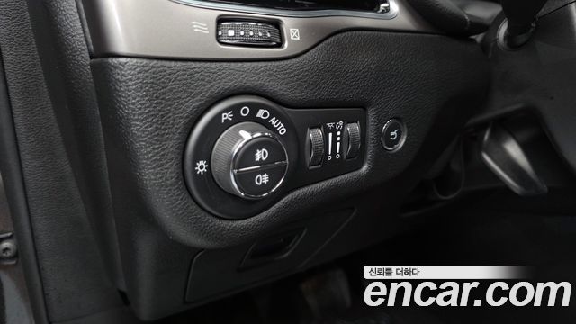 Jeep Cherokee 2021 — photo 19
