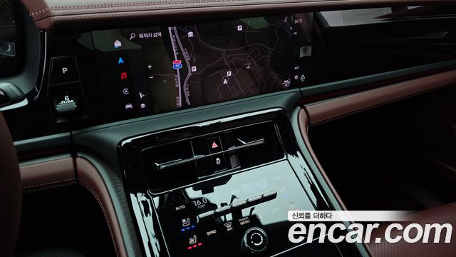 Porsche Panamera 2025 — photo 23