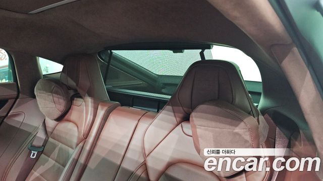 Porsche Panamera 2025 — photo 35