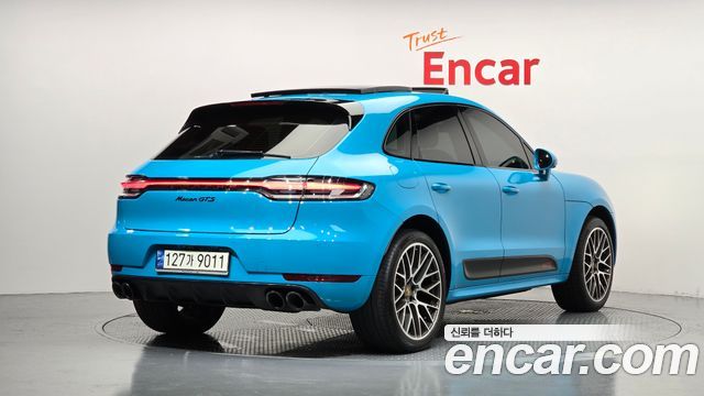 Porsche Macan 2021 — photo 2