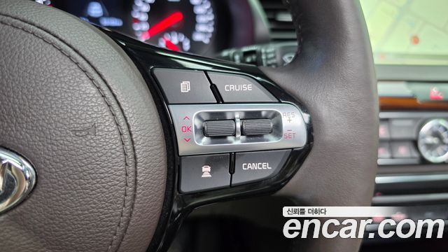 Kia K7 2016 — photo 15