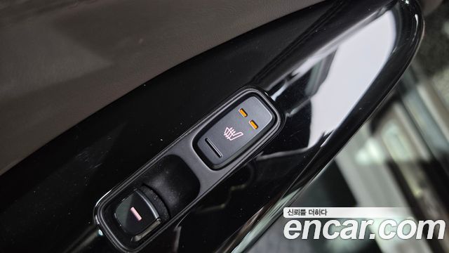 Kia K7 2016 — photo 20