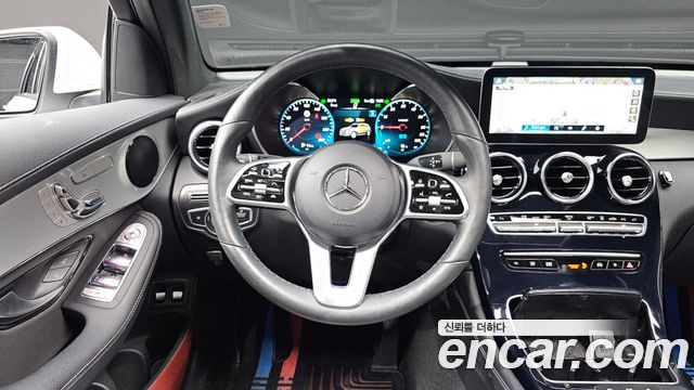 Mercedes-Benz GLC-Class 2021 — photo 18