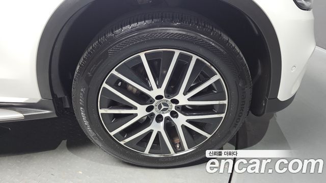 Mercedes-Benz GLC-Class 2021 — photo 7