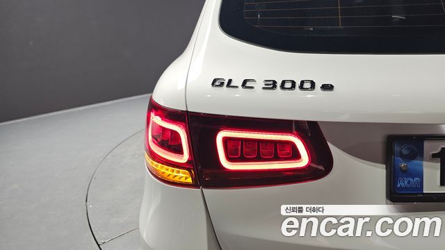Mercedes-Benz GLC-Class 2021 — photo 9