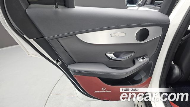 Mercedes-Benz GLC-Class 2021 — photo 15
