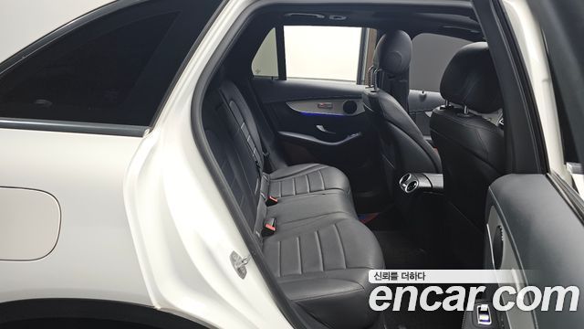 Mercedes-Benz GLC-Class 2021 — photo 16
